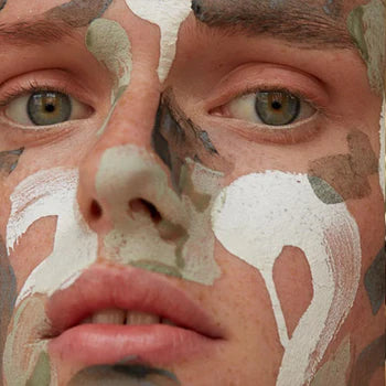 Cómo hacer una mascarilla facial de colágeno con arcilla