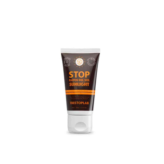 STOP SUNLIGHT Protección Solar Extrema SPF 50 - Filtro UVB-UVA, Fotoprotección 365, Piel Sensible, Acabado Invisible, Hidratación Ligera